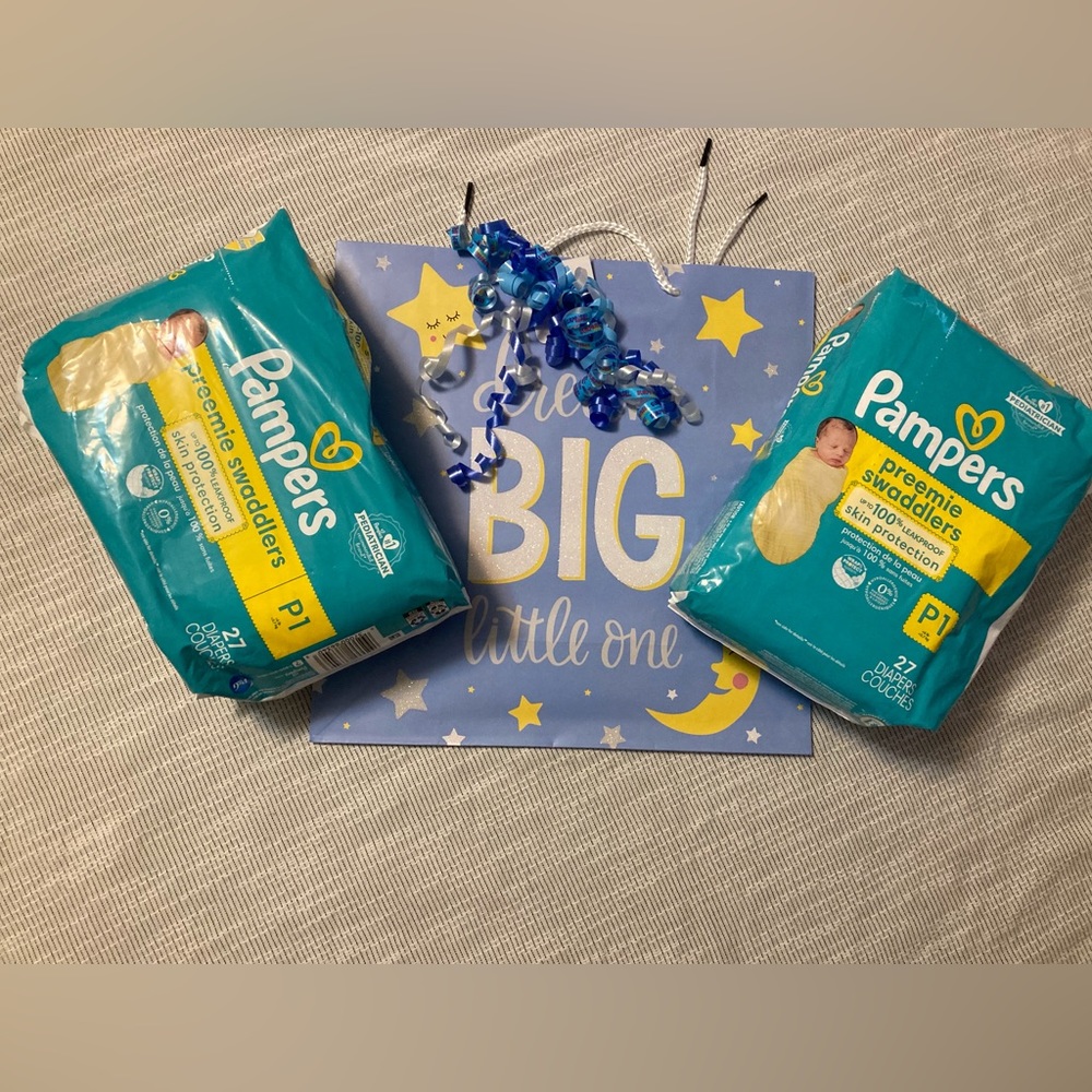 Diaper Gift Set. NWT 54 Diapers total.